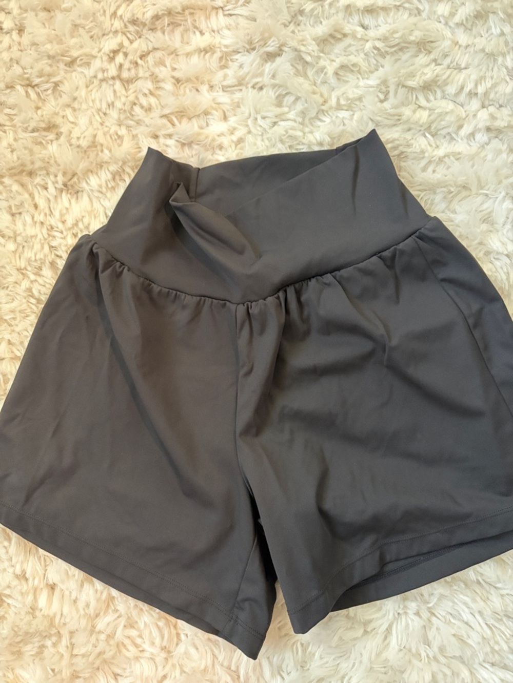HALARA High-Waist Performance Shorts - Black 5” inseam
